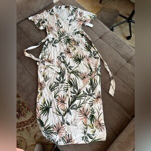 NWT Sadie & Sage V-Neck Tropical Print Sundress Size M